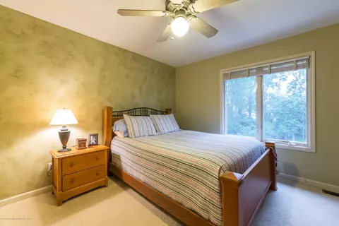 5611 Silverleaf Ct, Haslett, MI 48840 photo 27