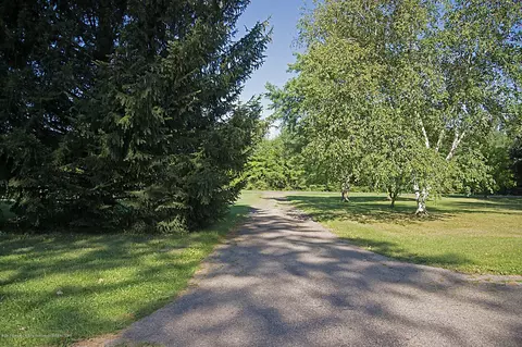 2460 Gilbert Rd, Lansing, MI 48911 photo 9