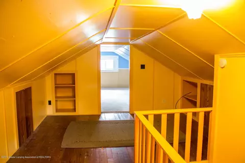 817 Tisdale Ave, Lansing, MI 48910 photo 9