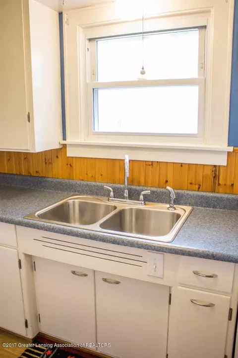 817 Tisdale Ave, Lansing, MI 48910 photo 22