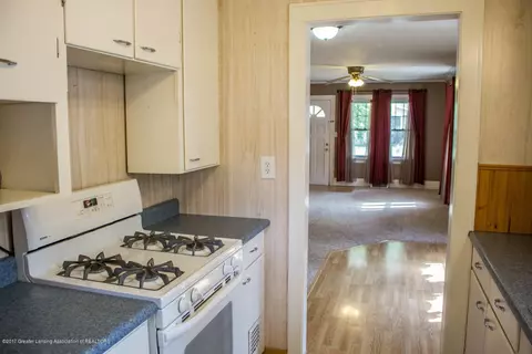 817 Tisdale Ave, Lansing, MI 48910 photo 27