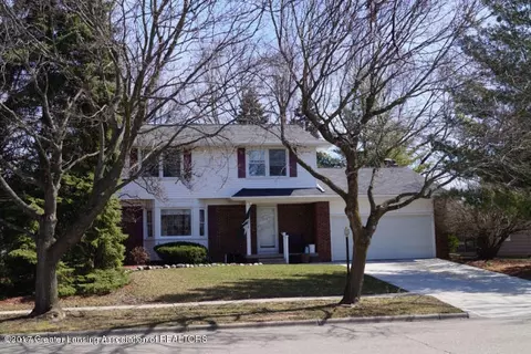 911 Bennington Dr, Lansing, MI 48917 photo 1
