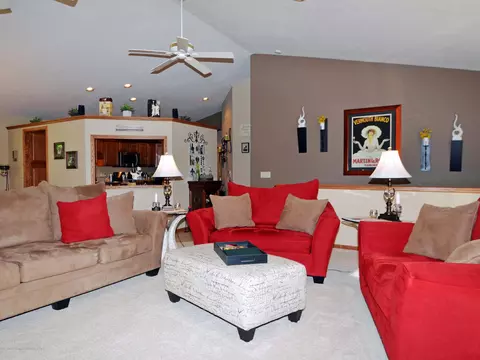 12603 Red Pine Ln, Perry, MI 48872 photo 9