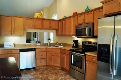 55 Harrogate Dr, Mason, MI 48854 photo 8