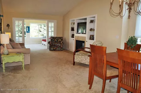 55 Harrogate Dr, Mason, MI 48854 photo 10