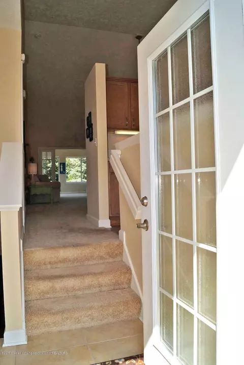 55 Harrogate Dr, Mason, MI 48854 photo 4
