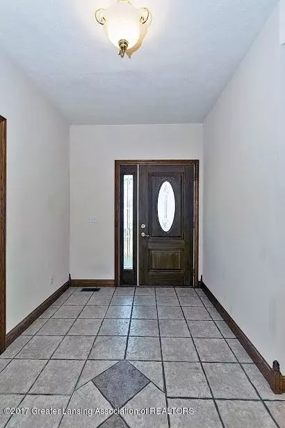 2459 White Pine Dr, Williamston, MI 48895 photo 2