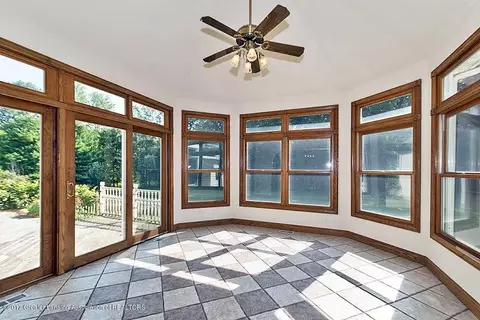 2459 White Pine Dr, Williamston, MI 48895 photo 16