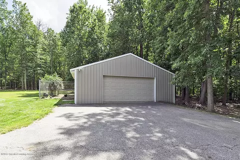 6667 W Pratt Rd, Dewitt, MI 48820 photo 3