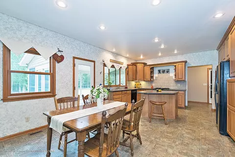6667 W Pratt Rd, Dewitt, MI 48820 photo 8