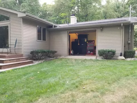4225 Driftwood Dr, Dewitt, MI 48820 photo 15