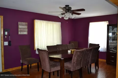 405 N Bridge St, Dewitt, MI 48820 photo 4