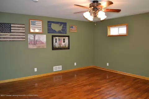 405 N Bridge St, Dewitt, MI 48820 photo 19