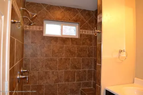 405 N Bridge St, Dewitt, MI 48820 photo 12