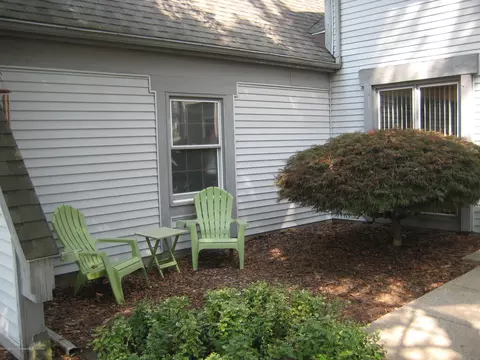 1824 Nemoke Trl, Haslett, MI 48840 photo 3