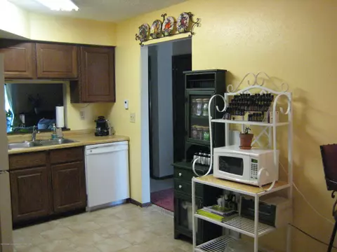 1824 Nemoke Trl, Haslett, MI 48840 photo 4