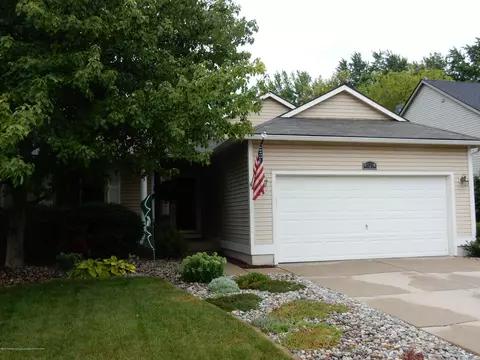 320 Winding River Dr, Williamston, MI 48895 photo 2