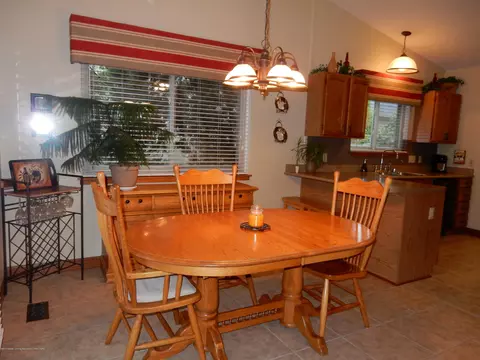 320 Winding River Dr, Williamston, MI 48895 photo 5