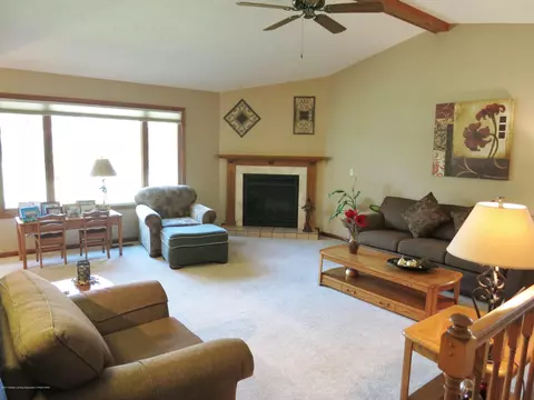 757 Creyts, Dimondale, MI 48821 photo 3