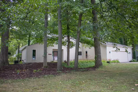 2045 Belding Ct, Okemos, MI 48864 photo 12