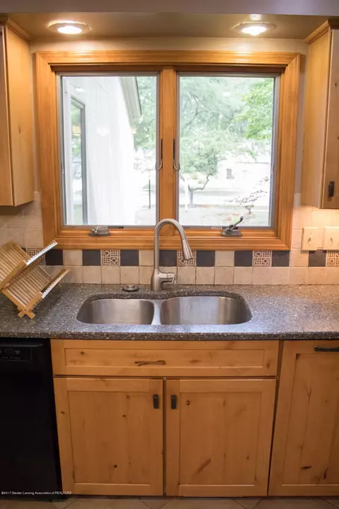 2045 Belding Ct, Okemos, MI 48864 photo 44