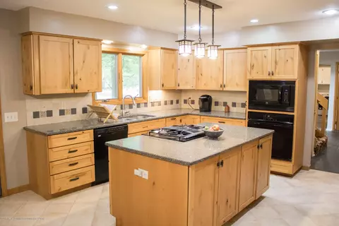 2045 Belding Ct, Okemos, MI 48864 photo 40