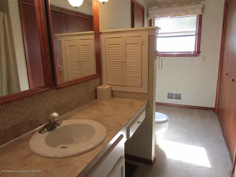 740 E Maple, Mason, MI 48854 photo 17