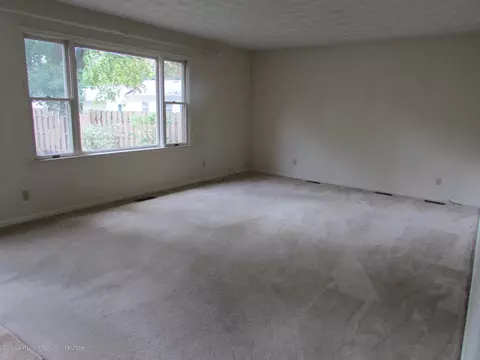 740 E Maple, Mason, MI 48854 photo 8
