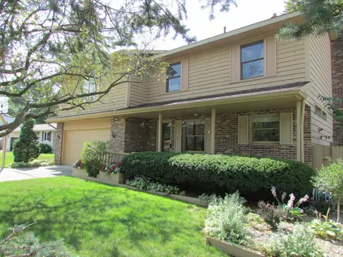 740 E Maple, Mason, MI 48854 photo 2