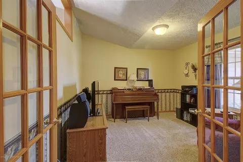 2578 Cunningham Dr, Lansing, MI 48911 photo 13