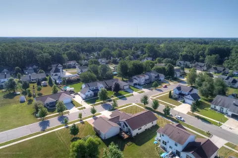 2578 Cunningham Dr, Lansing, MI 48911 photo 6