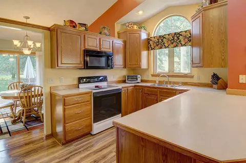 2578 Cunningham Dr, Lansing, MI 48911 photo 16