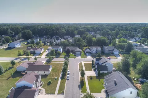 2578 Cunningham Dr, Lansing, MI 48911 photo 5
