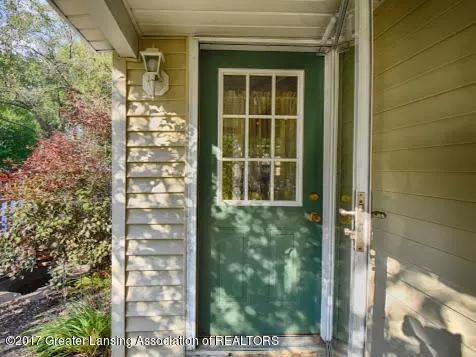 337 E Washington St, Dimondale, MI 48821 photo 4
