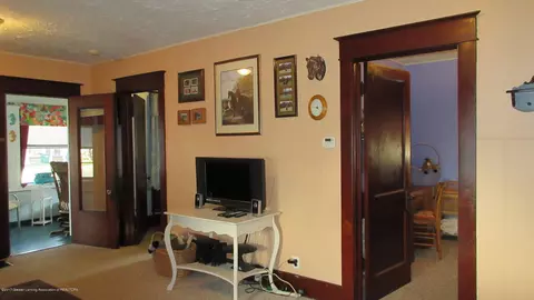 108 E Thomas, Lansing, MI 48906 photo 12