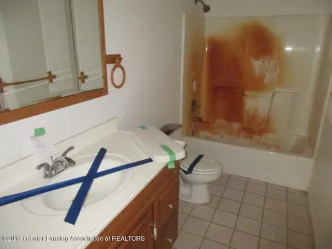 5798 W Bath Rd, Perry, MI 48872 photo 8
