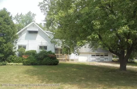 1151 Ralph St, Lansing, MI 48906 photo 1