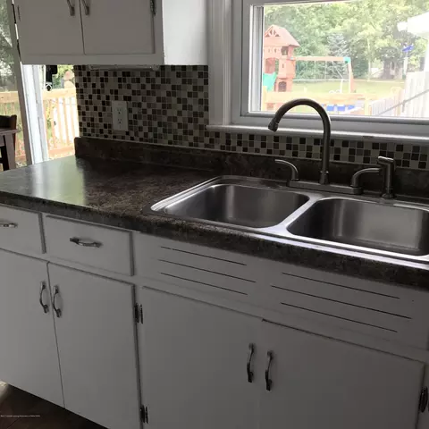 856 Morris Ave, Lansing, MI 48917 photo 7