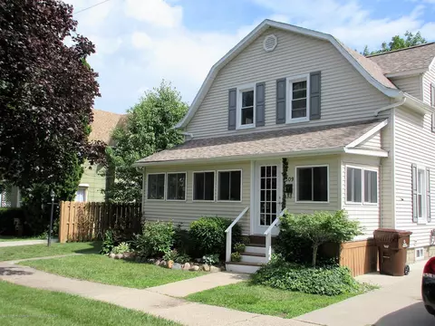 309 W Center St, Ithaca, MI 48847 photo 1