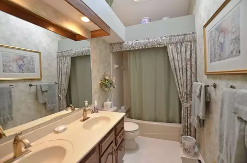 1900 Danbury E, Okemos, MI 48864 photo 28