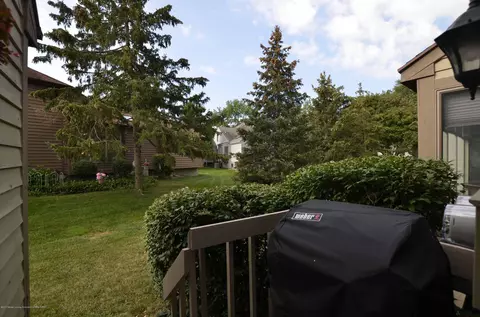 1900 Danbury E, Okemos, MI 48864 photo 36
