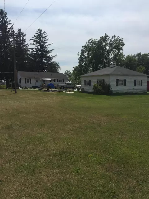 5108 W Maple Rapids Rd, Saint Johns, MI 48879 photo 2