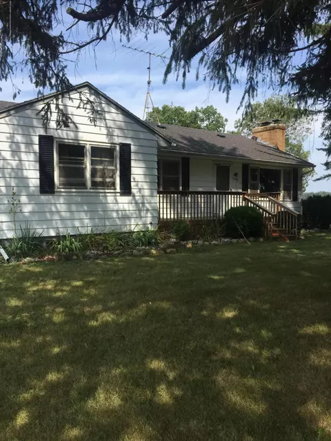 5108 W Maple Rapids Rd, Saint Johns, MI 48879 photo 1