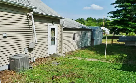 2505 E Cavanaugh Rd, Lansing, MI 48910 photo 5