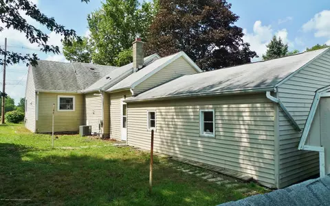 2505 E Cavanaugh Rd, Lansing, MI 48910 photo 6