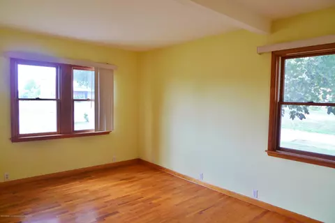 2505 E Cavanaugh Rd, Lansing, MI 48910 photo 16