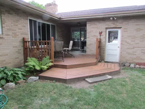 741 E Maple, Mason, MI 48854 photo 5