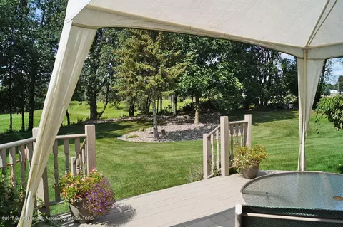 13070 Sherrington Dr, Dewitt, MI 48820 photo 2