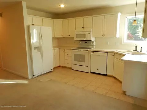 32 Quail Run, Dewitt, MI 48820 photo 8