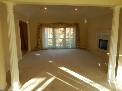 32 Quail Run, Dewitt, MI 48820 photo 2